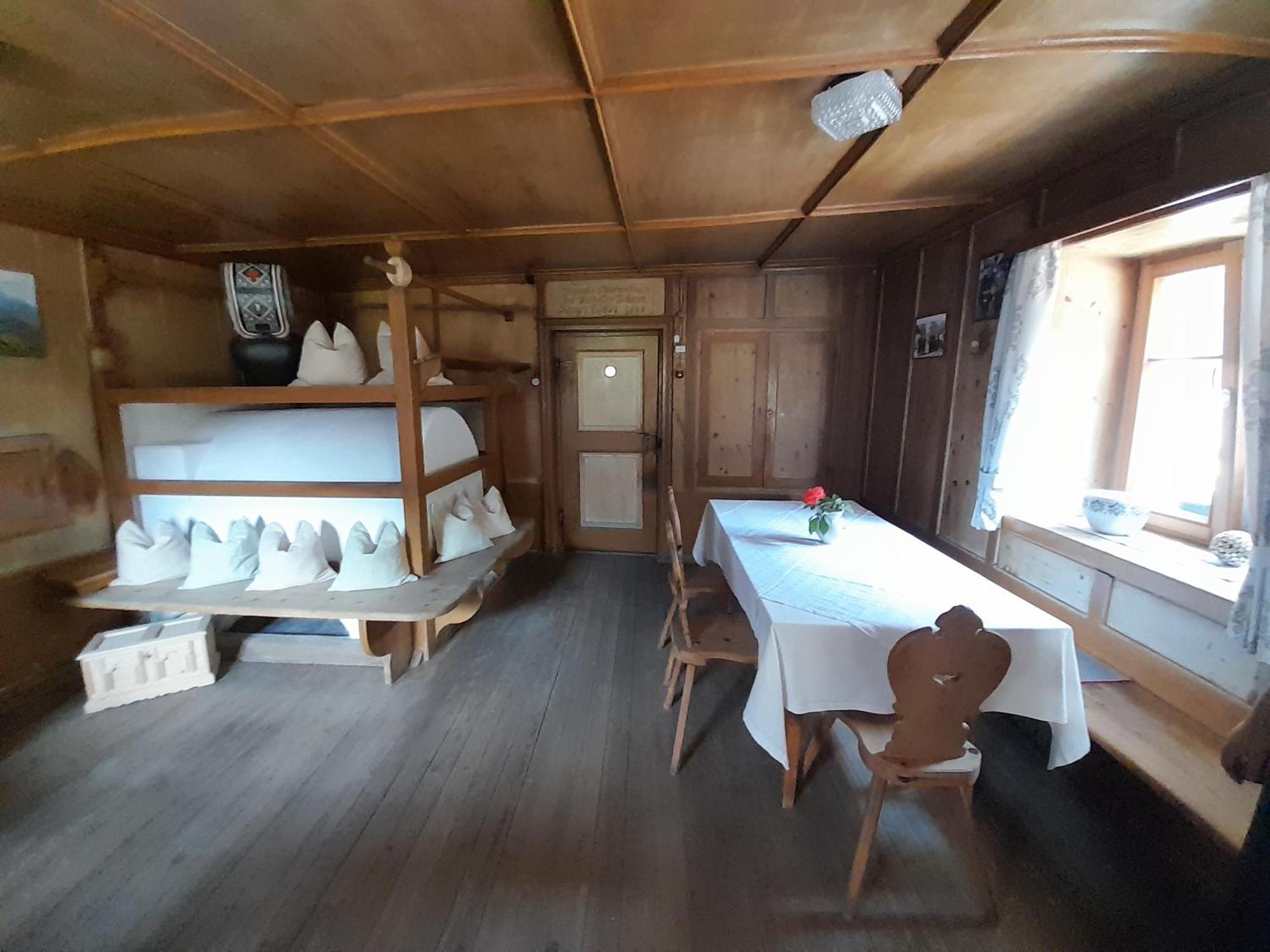Pardellerhof Luesen Villa ภายนอก รูปภาพ